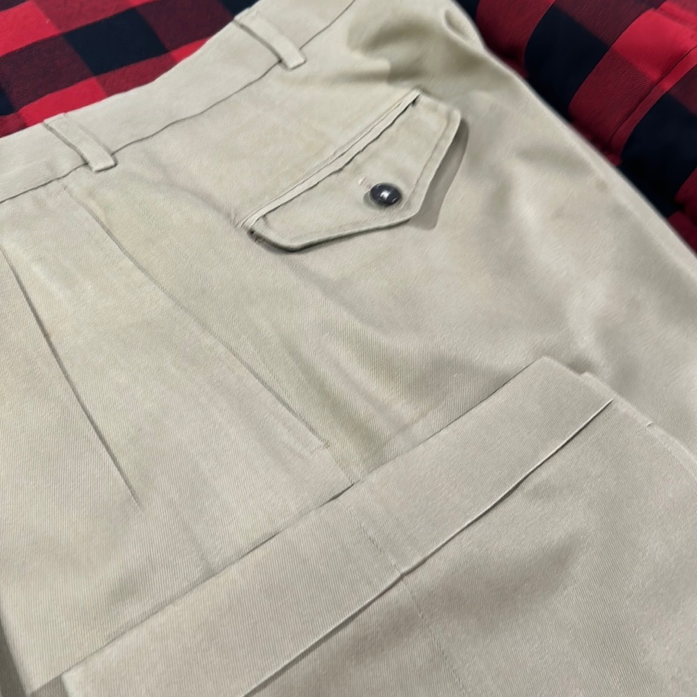 Travel Smith Men’s Khaki pants